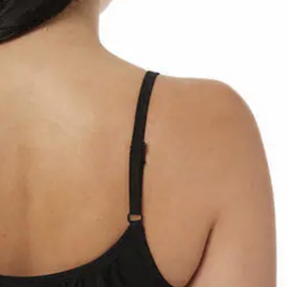 New without tags NWOT: Cool Bra Flowy tank top - Picture 3 of 5